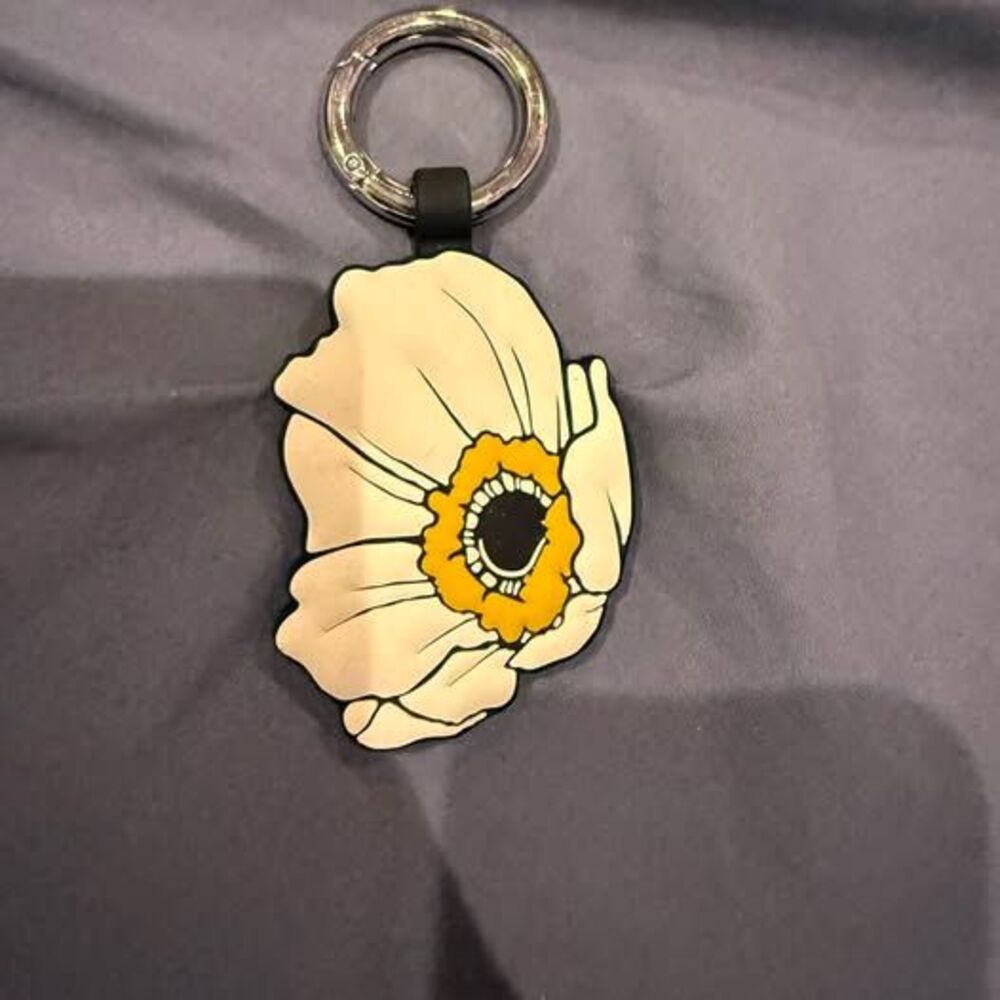 Bagnet Magnetic Bag Hanger - White Flower